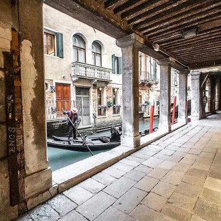 Ca' Delle Acque Deluxe Apartment R&R Venedig Exteriör bild