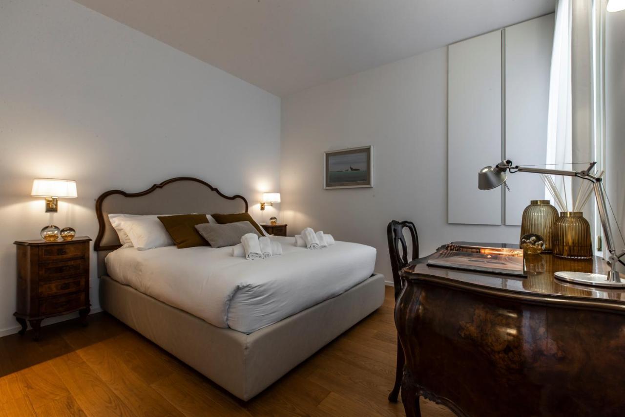Ca' Delle Acque Deluxe Apartment R&R Venedig Exteriör bild