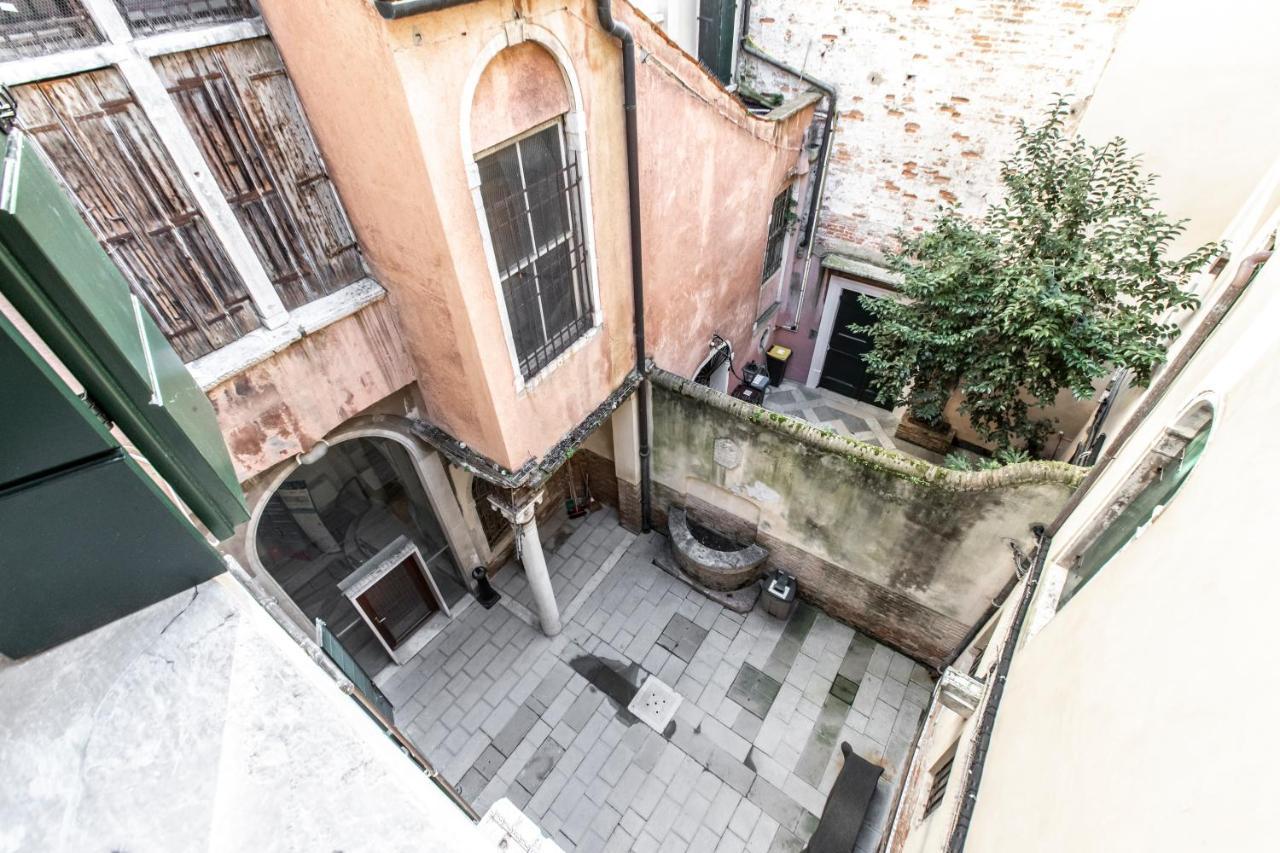 Ca' Delle Acque Deluxe Apartment R&R Venedig Exteriör bild
