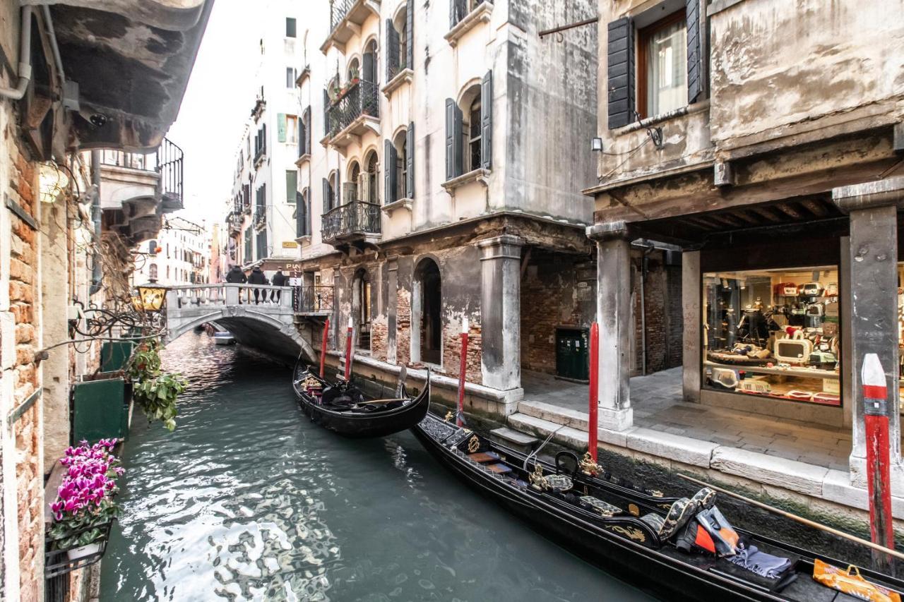 Ca' Delle Acque Deluxe Apartment R&R Venedig Exteriör bild