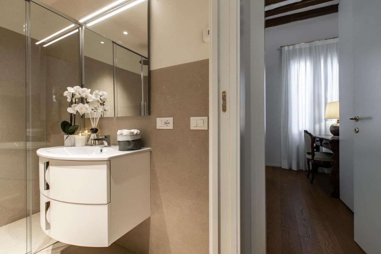 Ca' Delle Acque Deluxe Apartment R&R Venedig Exteriör bild